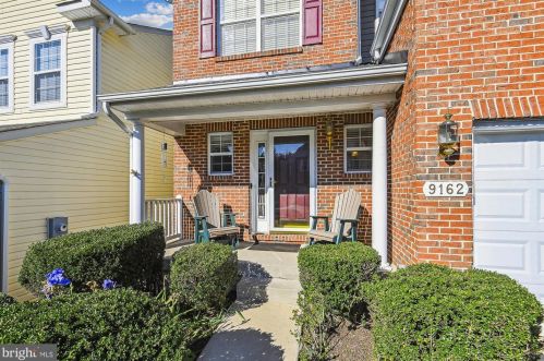 9162 Finnegan St, Lorton, VA 22079-2941