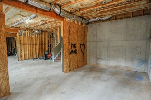 806 Low Fls Ct, Jefferson GA  30549-7943 exterior