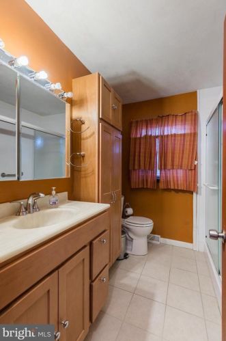 427 Holiday Dr, Aberdeen MD  21001-1813 exterior