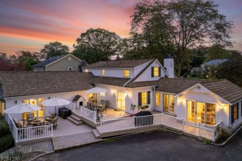 43 Woodland Rd, Madison, NJ 07940-2813