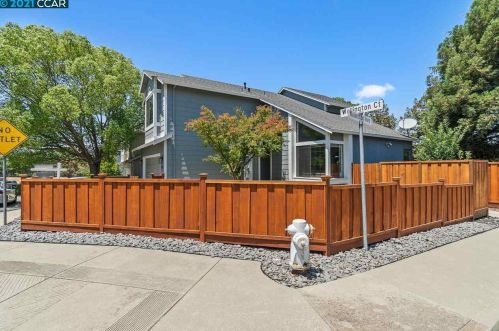 2649 Wellington Ct, Concord CA  94520-1124 exterior