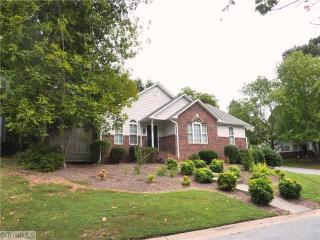 3500 Briaroak Ct, Greensboro, NC 27410-8400