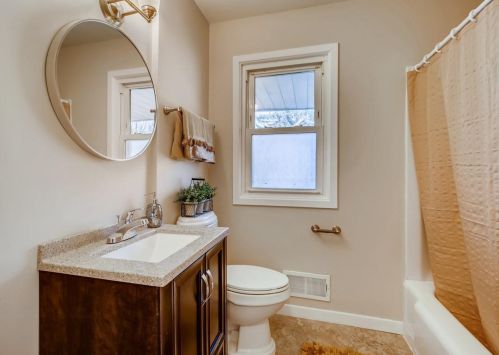 260 Belvidere St, Saint Paul MN  55107-3102 exterior