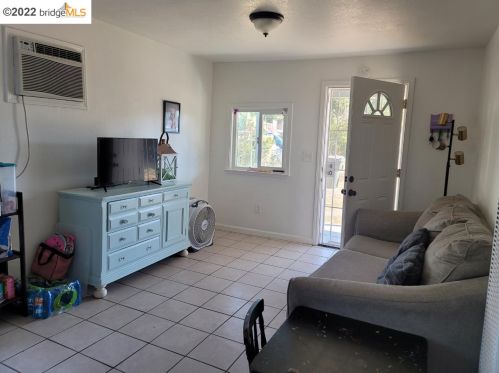 415 Sutter St, Manteca, CA 95336-3908