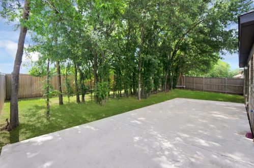 233 Teakwood Dr, Princeton TX exterior