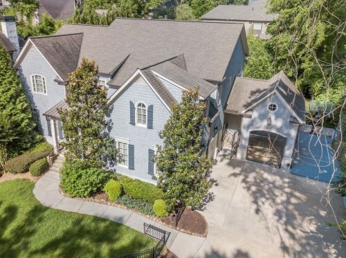 4000 Arden Way, Atlanta GA  30342-3948 exterior