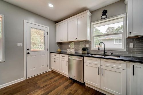 2574 Lancaster Dr, Atlanta GA  30344-2329 exterior