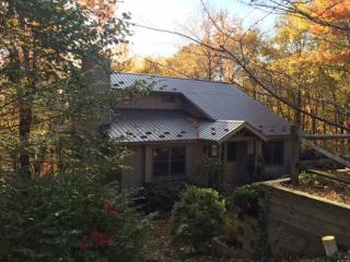 271 Woodhaven Trl, Boone, NC 28607-7938