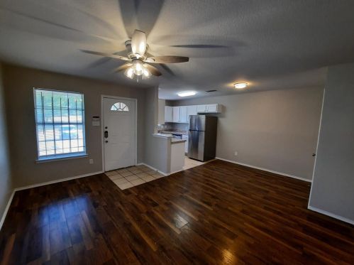 1404 Mulkey St, Fort Worth TX  76104-7017 exterior