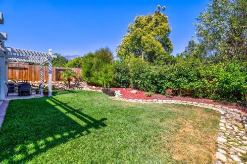 2128 Sunrise Cir, Upland CA 91784-7334 exterior