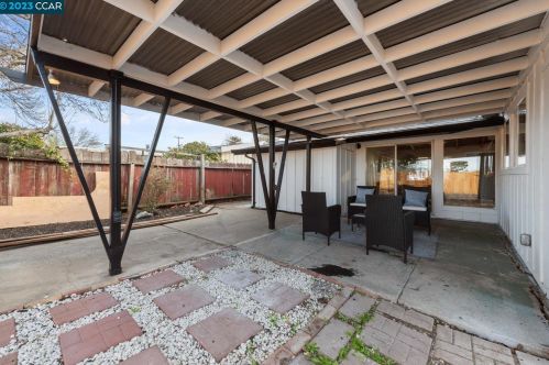 2248 Huron Dr, Concord CA  94519-2033 exterior