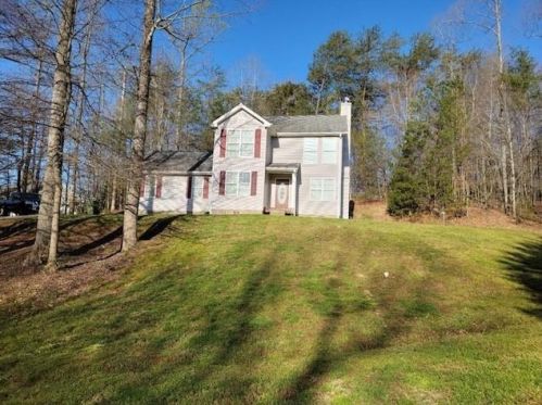 76 Ascot Dr, Cleveland, GA 30528-0403