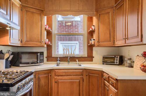 309 Rider Ave, Lancaster PA  17603-4832 exterior