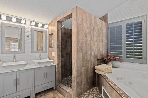 8499 Yarrow Ln, Riverside CA  92508-2969 exterior