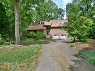 4246 Brookview Dr, Atlanta, GA 30339-4605