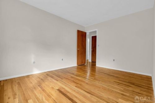 41 Meredith Rd, Piscataway NJ  08854-5419 exterior