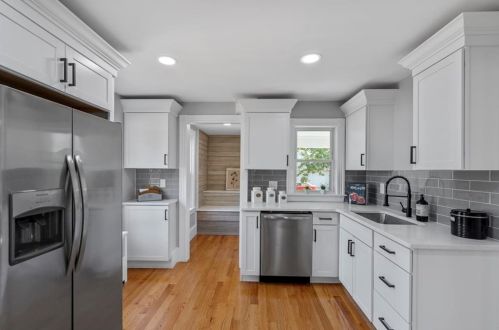 158 Tidewater Dr, Warwick RI  02889-4622 exterior