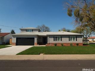 249 Raylow Ave, Manteca, CA 95336-4822
