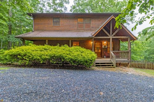 10 Malory Cir, Ellijay, GA 30540-6232