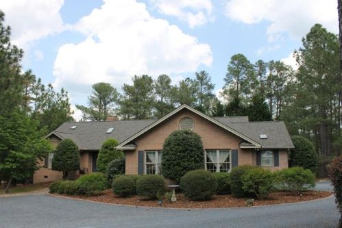 38 Glasgow Dr, Pinehurst, NC 28374-8888