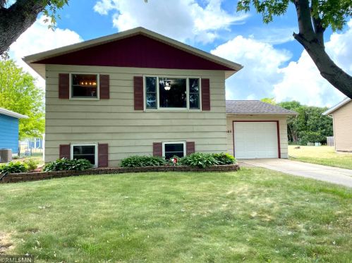 505 Hudson Ave, Marshall, MN 56258-1104