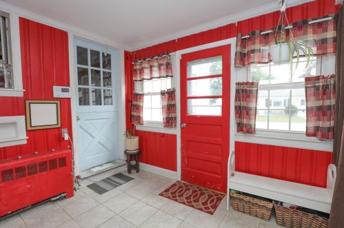 7 Saint Lazare St, Nashua, NH 03060-5152