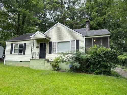 2983 Harlan Dr, Atlanta GA  30344-3758 exterior