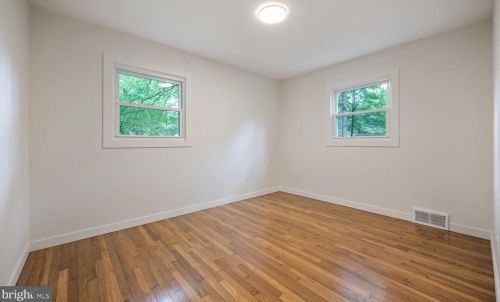 150 Loomis Ct, Princeton NJ  08540-3439 exterior