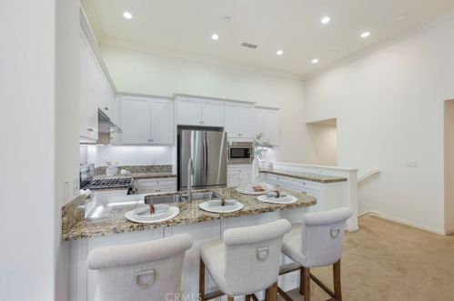 124 Overbrook, Irvine CA  92620-2177 exterior