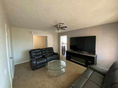 3720 Slade Blvd, Fort Worth TX  76116-6947 exterior