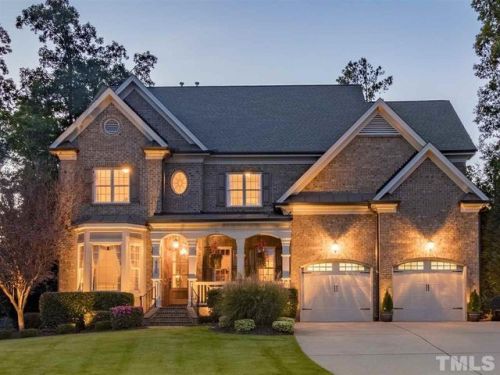 8000 Churchill Falls Pl, Apex, NC 27539-7114