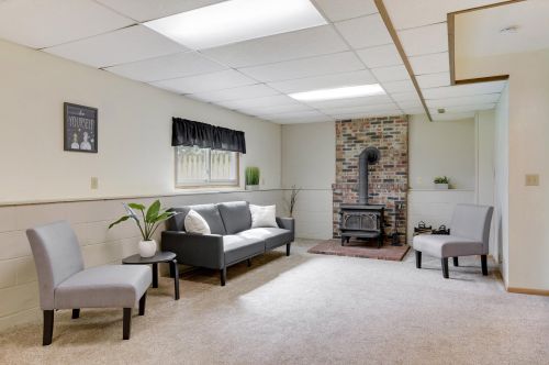 5498 Daisy Ct, Saint Paul MN  55110-2218 exterior