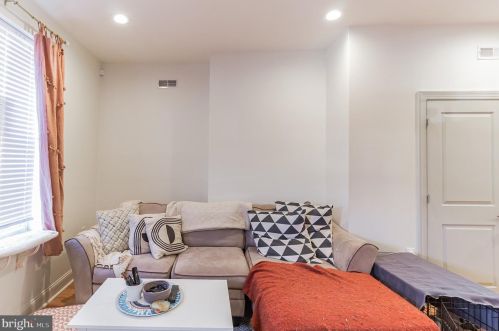 1205 49th St, Philadelphia, PA 19143-4437