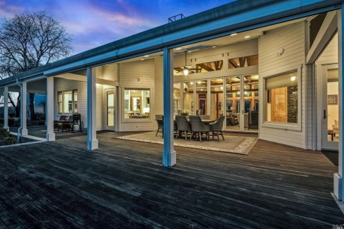 6162 Starr Rd, Windsor, CA 95492-9675