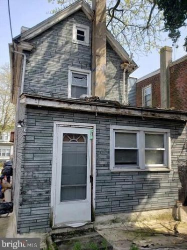 4740 12th St, Philadelphia, PA 19141-3406