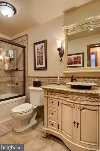 1991 Pickering Trl, Lancaster PA 17601-4972 exterior