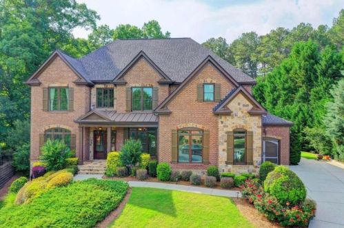 900 Cranbrook Glen Ln, Lithonia, GA 30078-7905