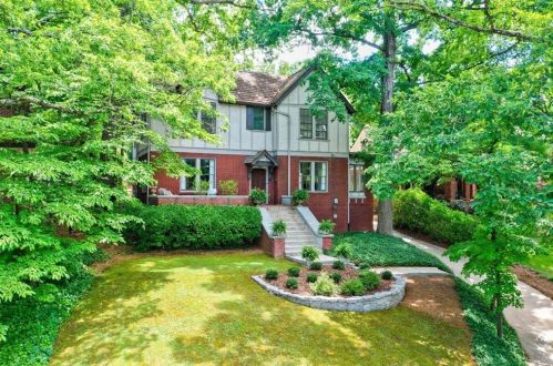 591 Morningside Dr, Atlanta, GA 30324-5216