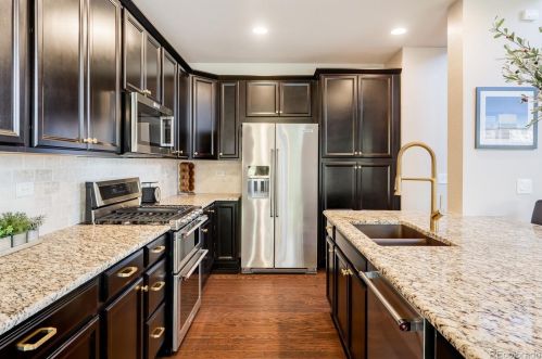 7090 Robertsdale Way, Denver CO 80016-7504 exterior