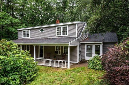 58 Noble St, Somersworth, NH 03878-2627