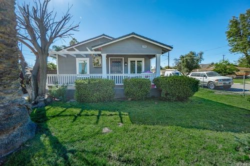 4996 Hollyhock Ln, Riverside, CA 92505-2608