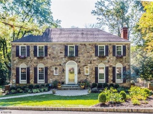 3 Bradford Ct, Morristown, NJ 07960-3208