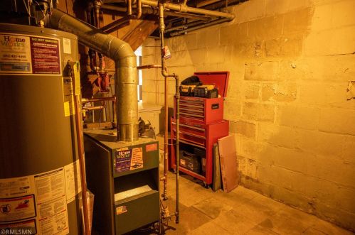 1055 Farrington St, Saint Paul MN  55117-5103 exterior