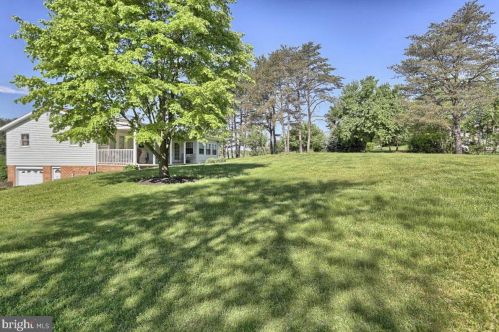 945 Cranes Gap Rd, Carlisle PA  17013-9677 exterior