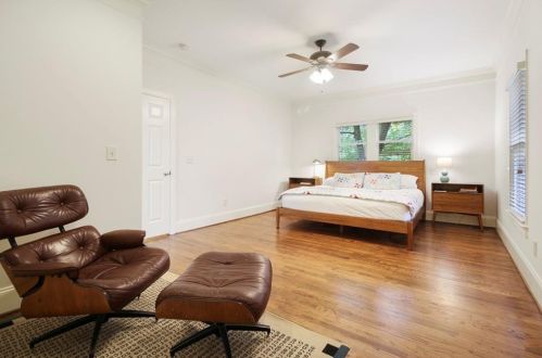 1331 Carolyn Dr, Atlanta GA  30329-3546 exterior