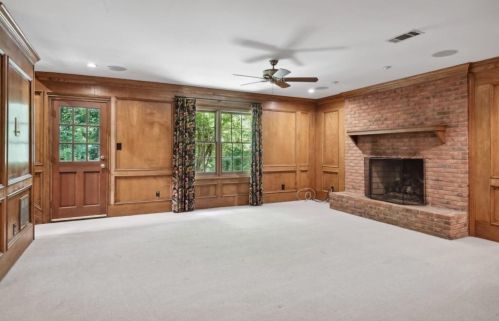 1011 Byrnwyck Rd, Atlanta GA  30319-1665 exterior