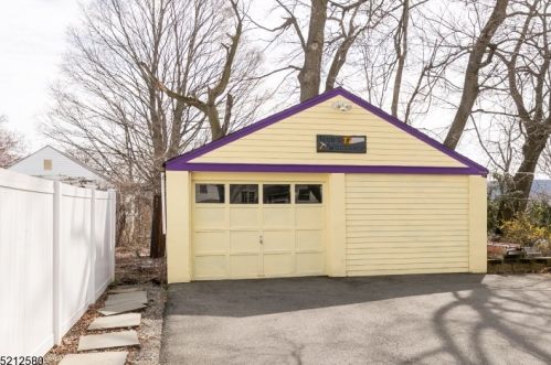 208 High St, Hackettstown NJ  07840-1941 exterior