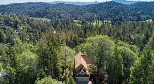 444 Brentwood Dr, Lake Arrowhead, CA