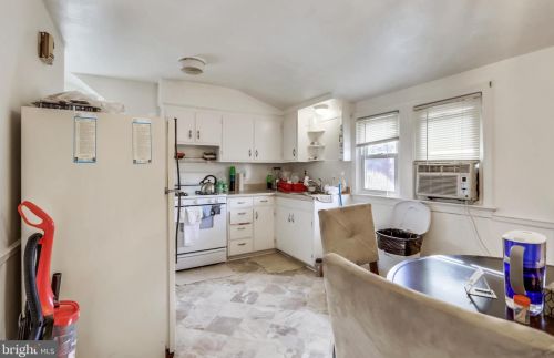 8120 Roanoke Ave, Silver Spring MD 20912-6278 exterior