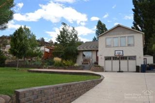 8222 2nd St, Terrebonne, OR 97760-9653